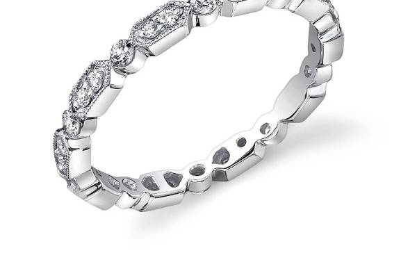 18K White Gold Diamond Band.
Please click the following link for full eternity ring details.  http://www.alexarosejewelry.com/viewitem.asp?idProduct=2087&priceRange=0x999999&ha1=2&hb1=28
