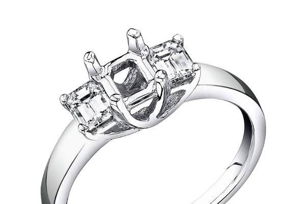 18K White gold three stone diamond engagement ring.
Please click the following link for full product details.  http://www.alexarosejewelry.com/viewitem.asp?idProduct=125580&priceRange=0x999999&ha1=2&hb1=46