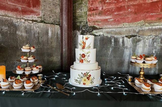 Dried pressed floral cake