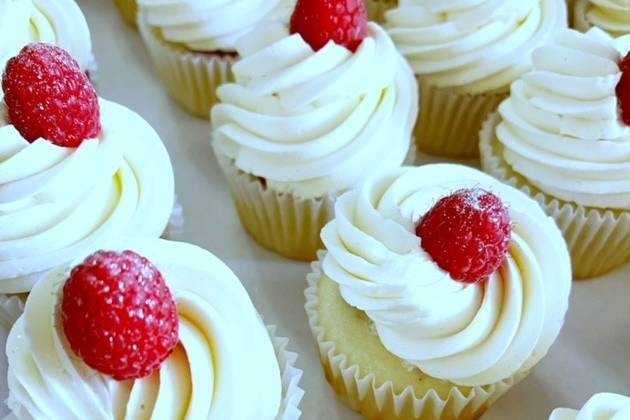 Raspberry Lemonade cupcakes