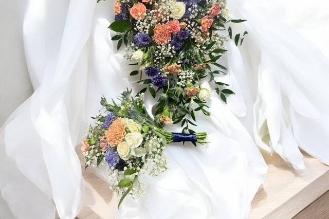 Hues of blue & blush