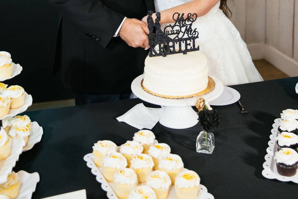 Cake cutting