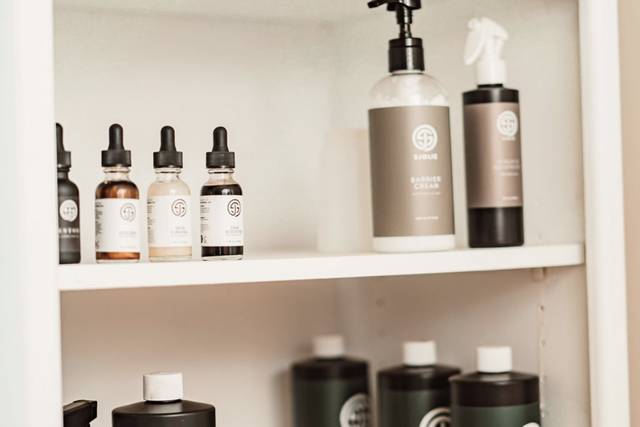 Luxe Sjolie spray tan line