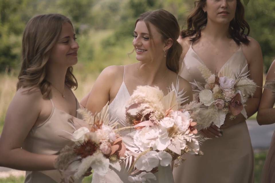 Clarice and her bridesmaids