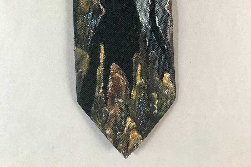 Spelunker tie detail