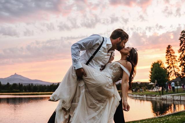 Newlyweds at Black Butte Ranch