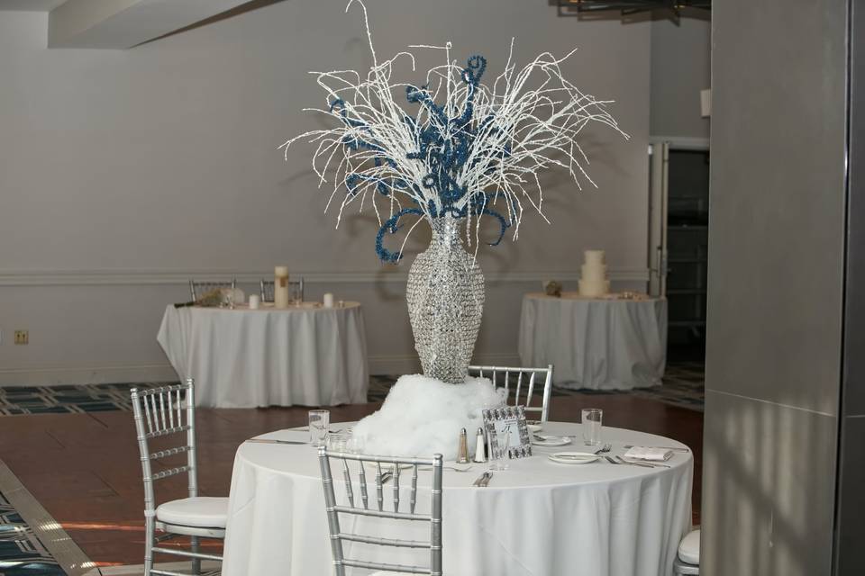 Elegant table decor