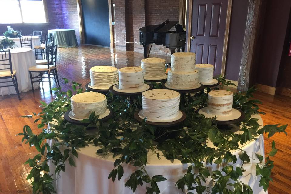 Cake table