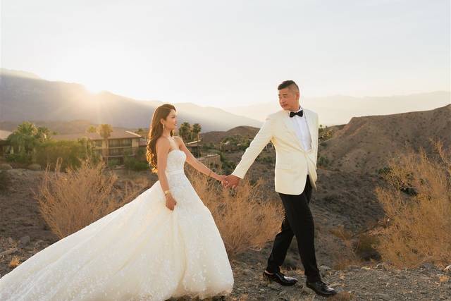 Bride & Groom Moment 1