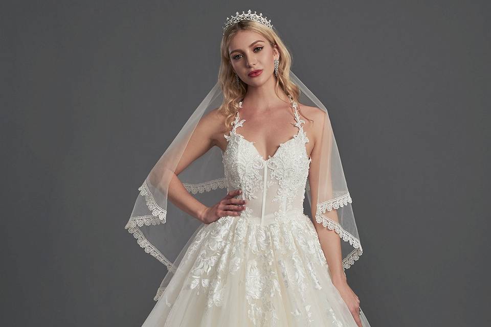 Wedding Dress>$449.99>7012542