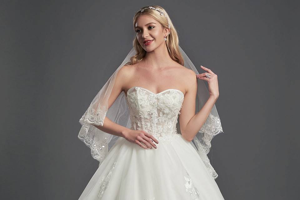 Wedding Dress>$349.99>7012549