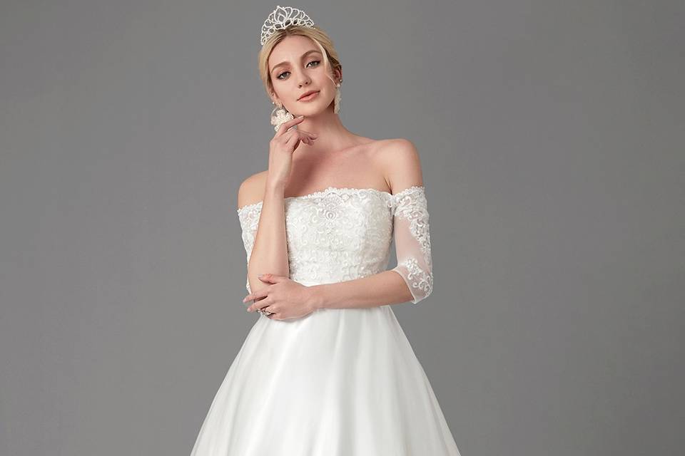 Wedding Dress>$299.99>7031794