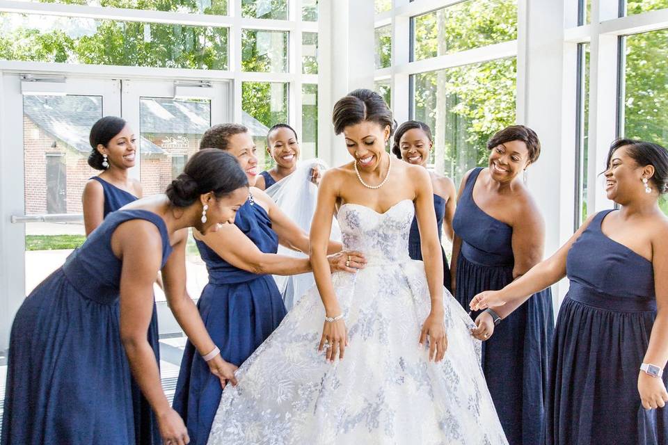 Bridesmaids - iris mannings photography