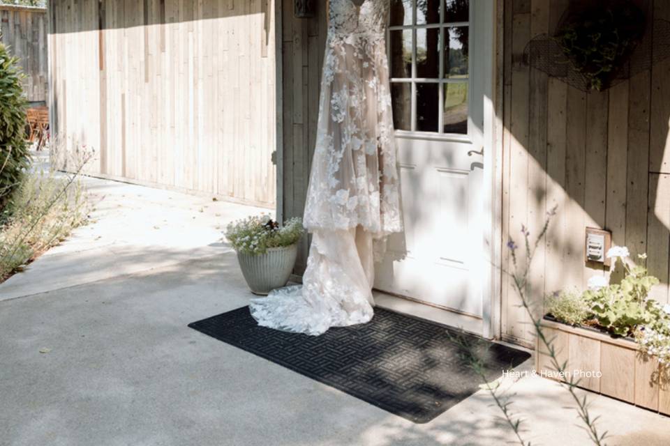 Woodland Meadows BridalCottage