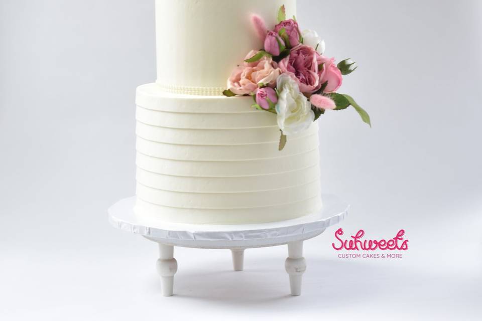 LV — Customized Cakes — Sweeterry Cakes and Pastries Shop