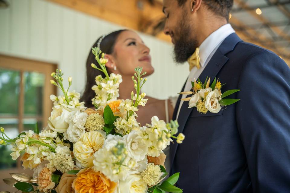 Bridal Bouquet + Boutonnière