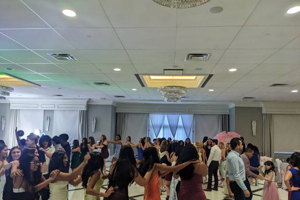 Quinceneara Livonia