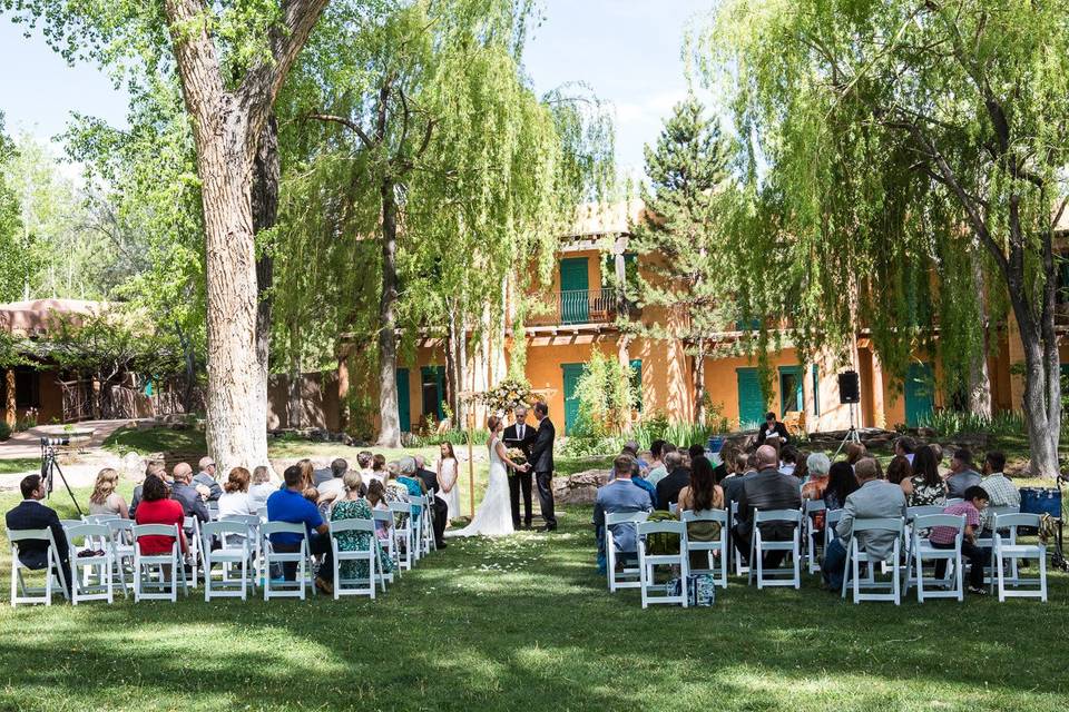 El Monte Sagrado, Taos