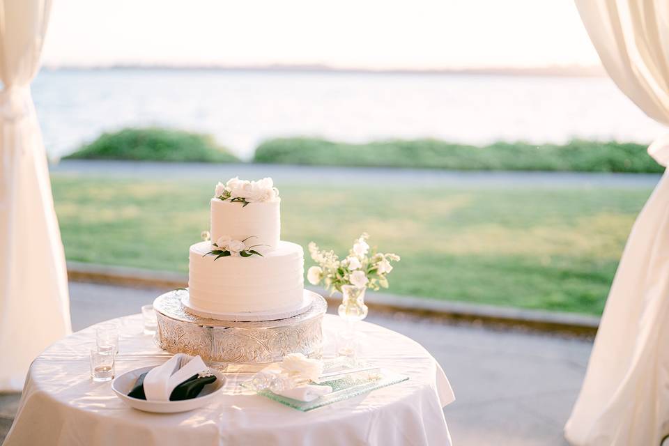 Romantic beach front cake