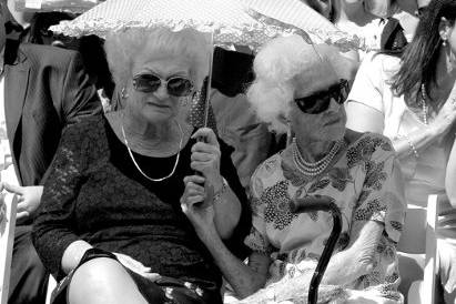 this is one of my all time favorite shots, it was a hot sunny June wedding...I just fell in love with the grannies.
