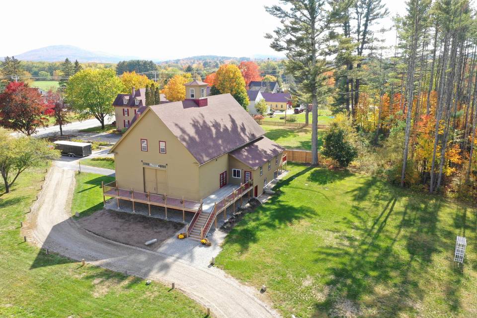 1888 wedding barn in scenic su