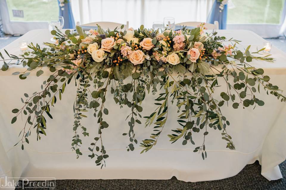 Sweetheart table