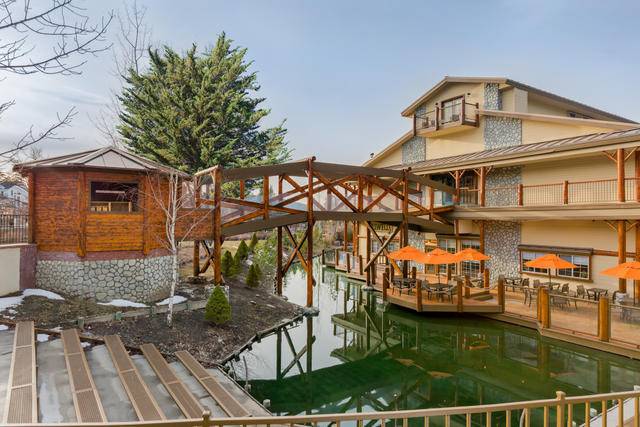 A shot of Stillwell's, and the beautiful Gazebo arching over the pond.