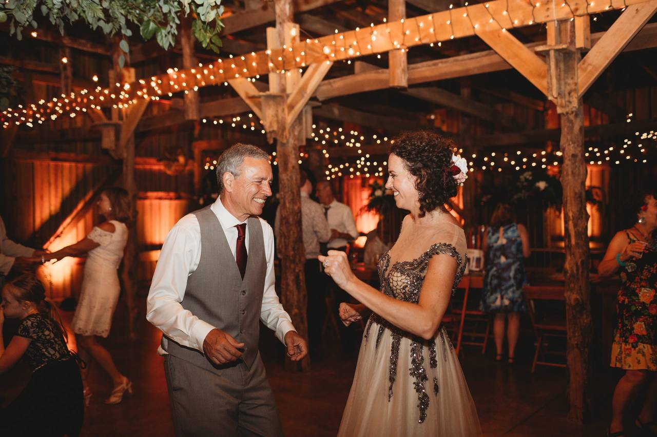 The Barn at Cedar Grove - Barn & Farm Weddings - Greensburg, KY ...