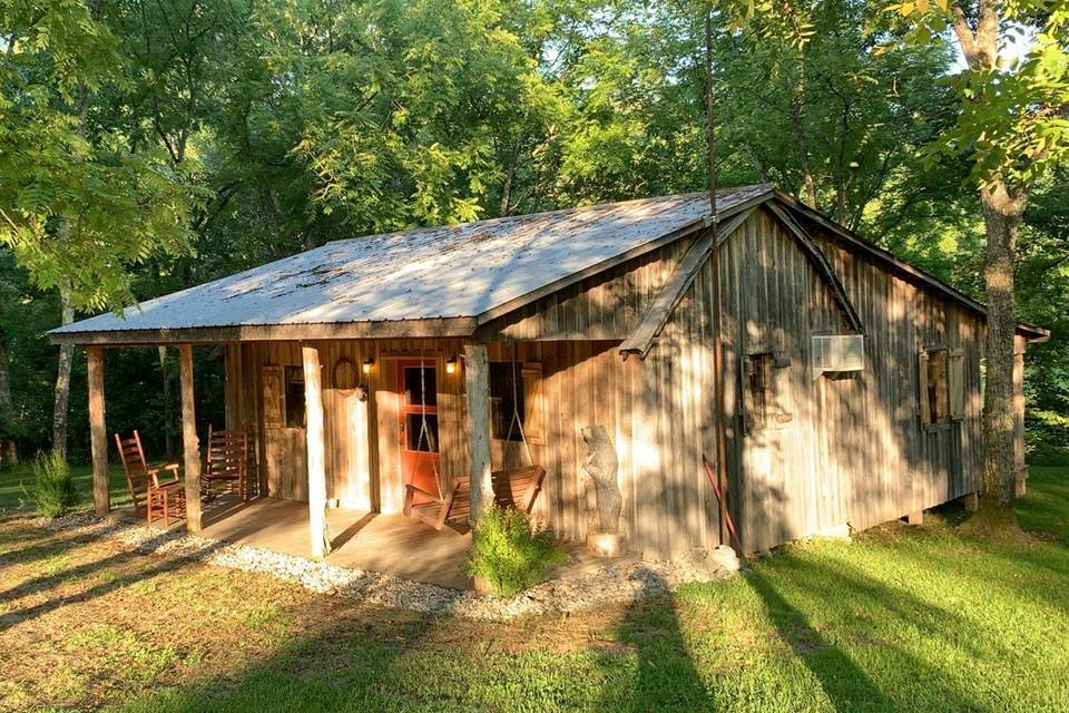 Groom's Cabin