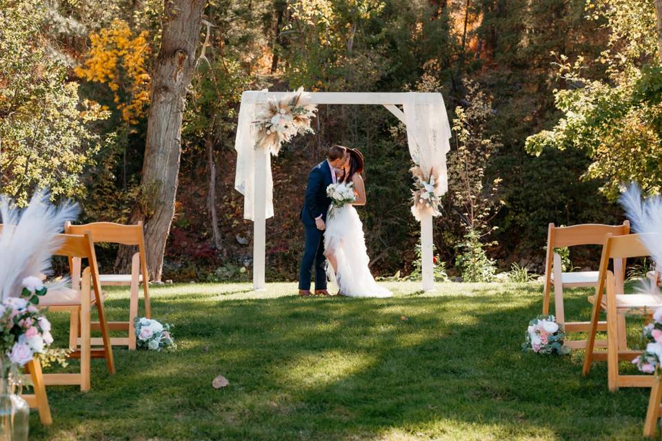 Entiat River Wedding Venue