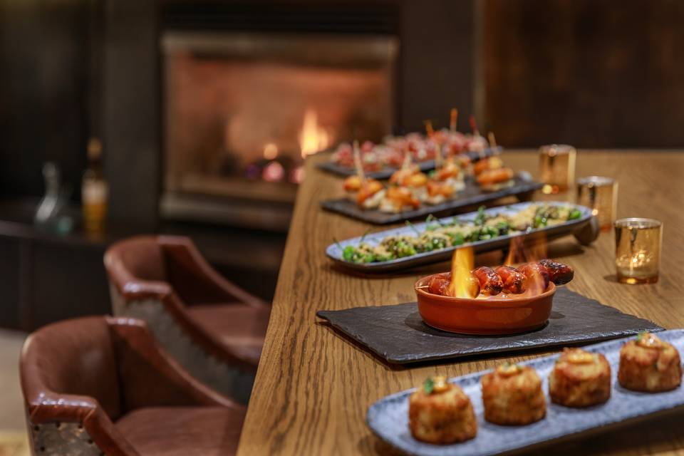 Groomsman Lounge Food