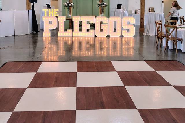 Marquee letters