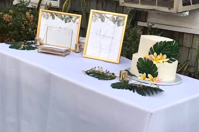 Cake table