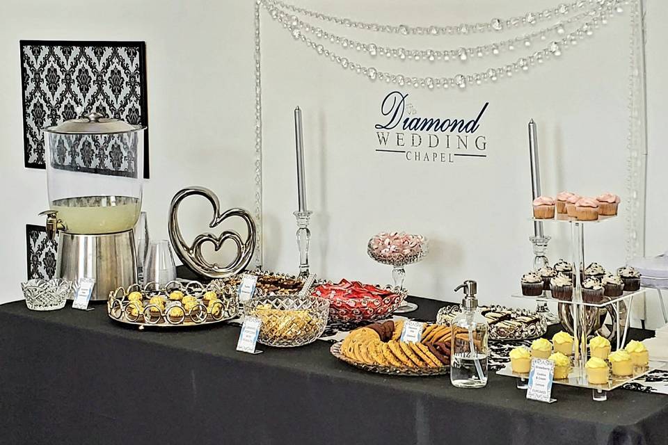 Dessert bar table