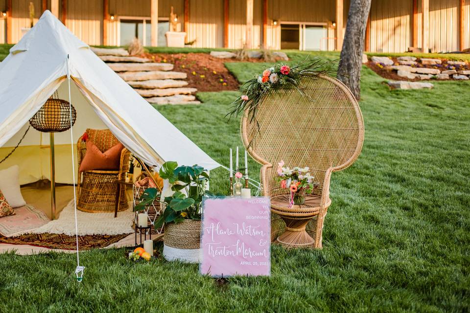 Glamping elopement