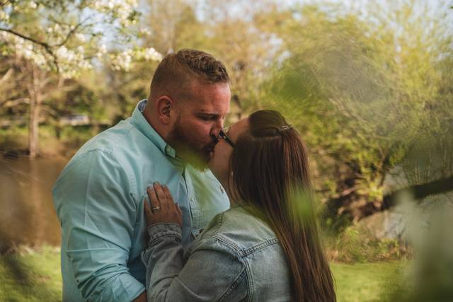 Proposal Kisses