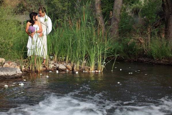 Design and Styling by Taylor Made Weddings and Events
Photo by Photo Love Stories
Flowers by My Favorite Flowers
Food by Benja Tai and Sushi
Models: Kourtney and Jake Millard
Hair and Make up by Vanessa Rae Hair and Make Up
Dress by Bella Donna's Boutique
Jewelry by JK Jewelers