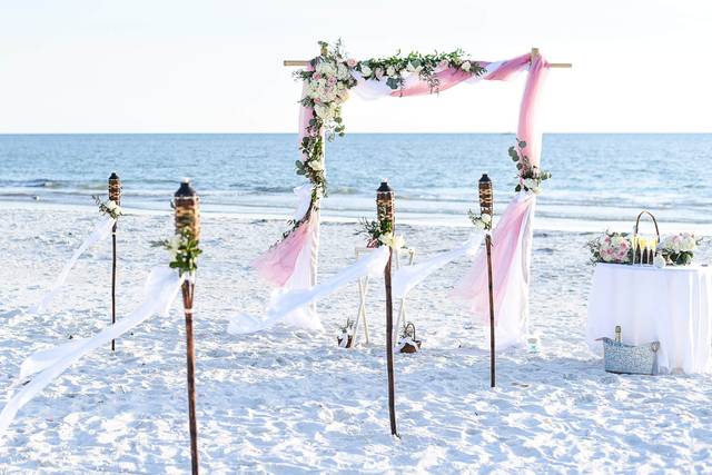 Elopement Beach Decor