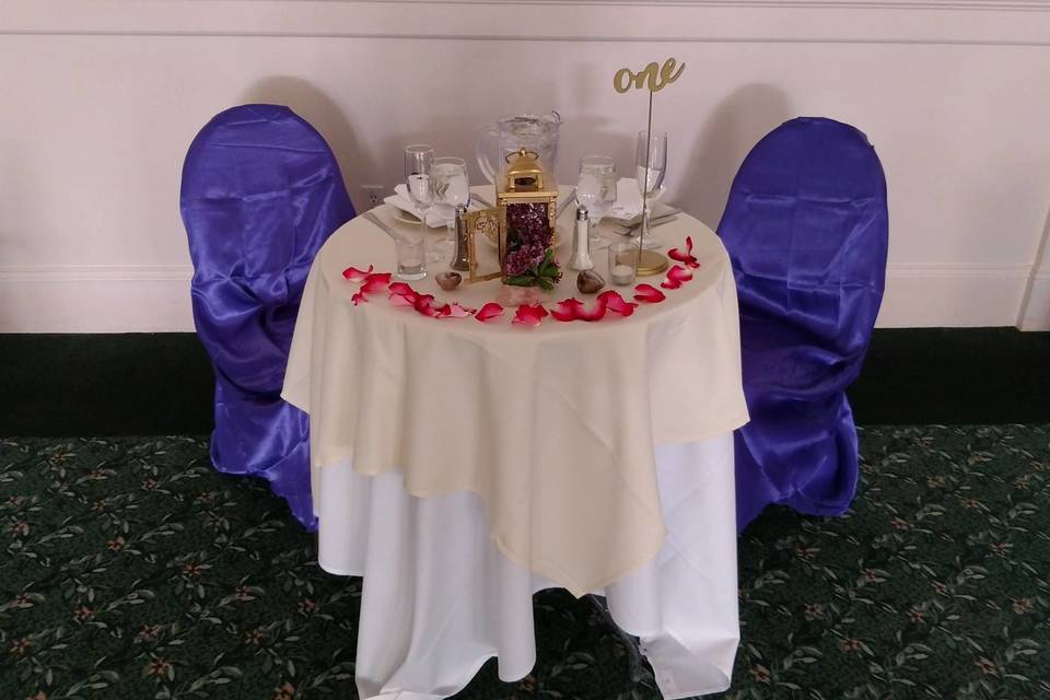 Sweetheart table