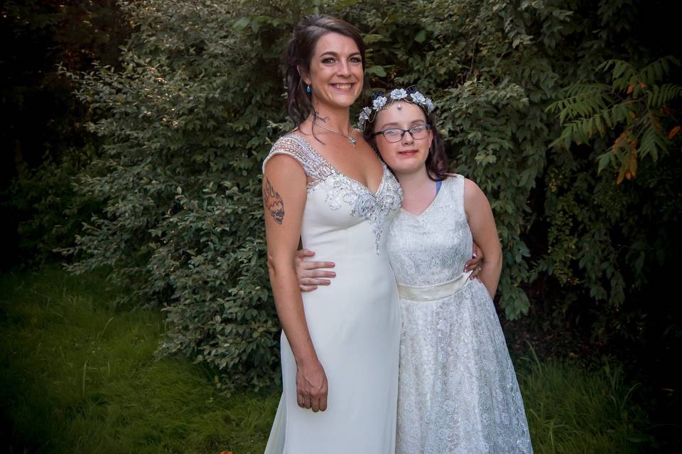 Bride and daughter