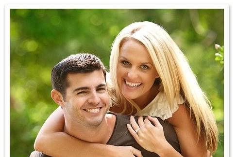 An engagement session at the Marie Selby Botanical Garden in Sarasota, Florida.
