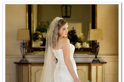 A classical full-length portrait of a bride at the Lakewood Ranch Country Club in Bradenton, Florida.