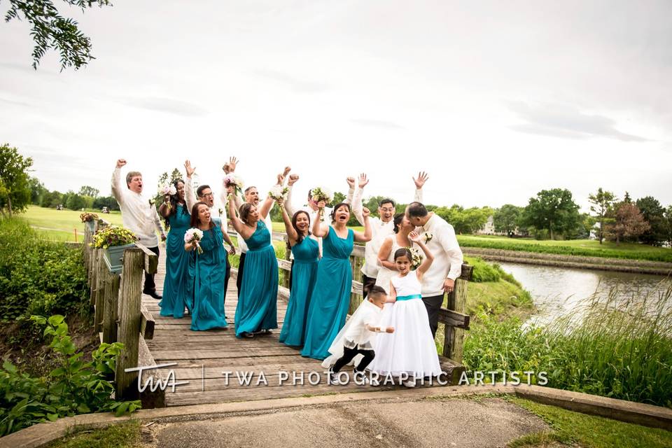 Bridge Kiss