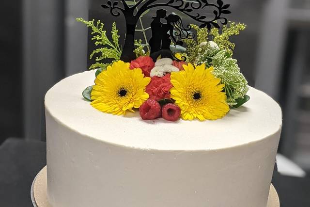 Vegas wedding cake