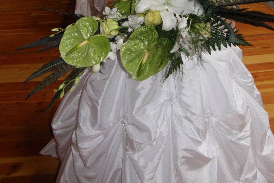 Contemporary green white bride