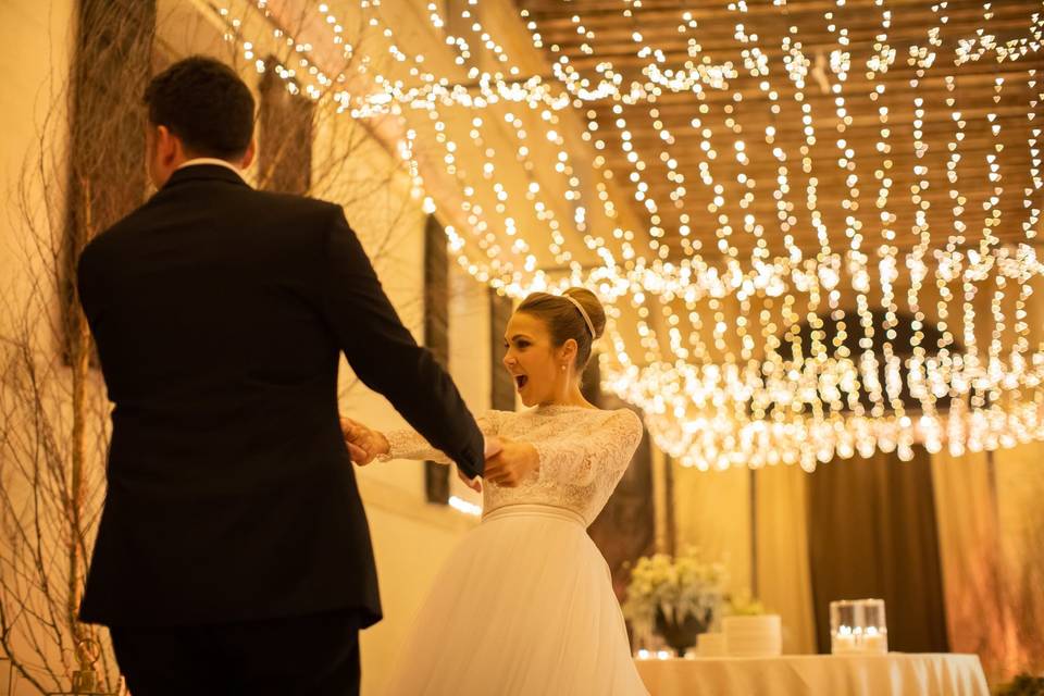 Gold and White centerpiece