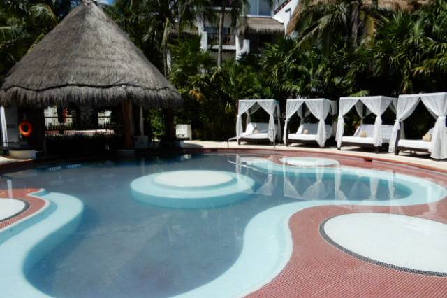 Desire Pearl Resort - Mexico