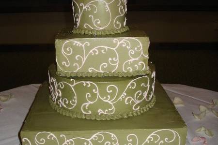 Wedding cake with pearls