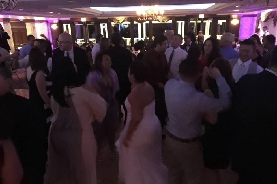 Wedding party dance