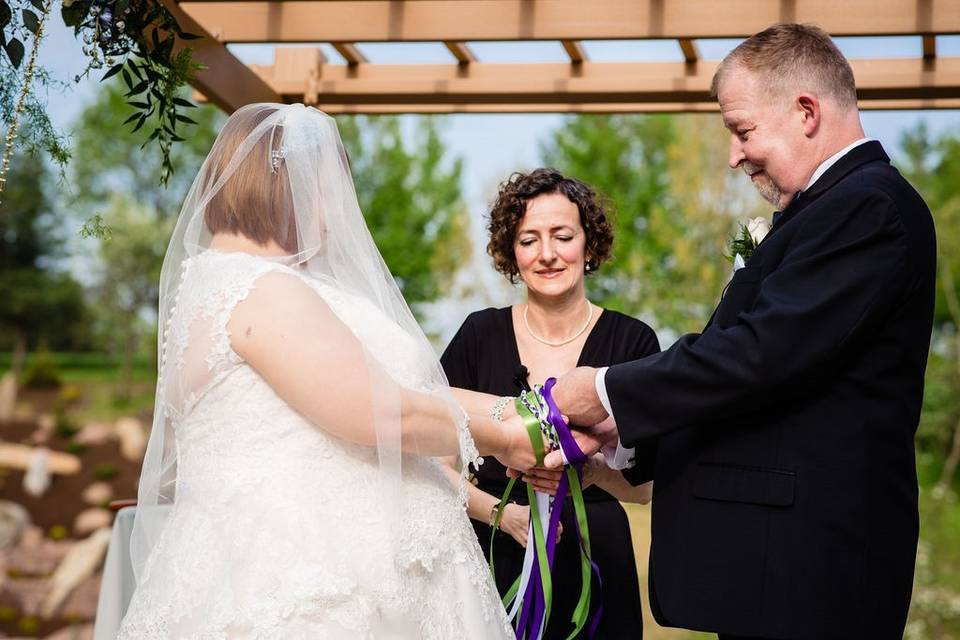 Beautiful handfasting ceremony